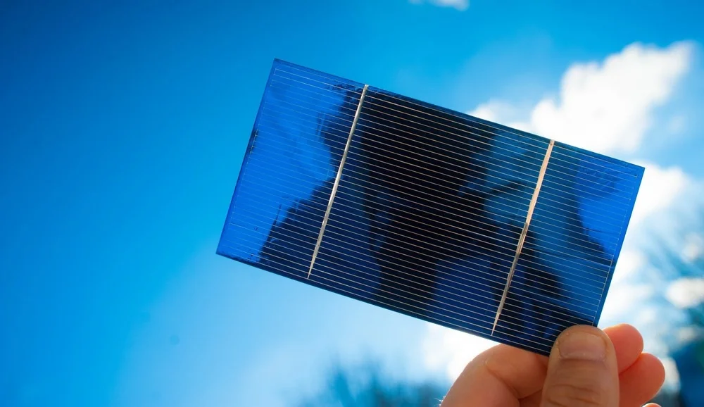 Scientists Reveal the Secrets Behind Record-Breaking Tandem Solar Cell